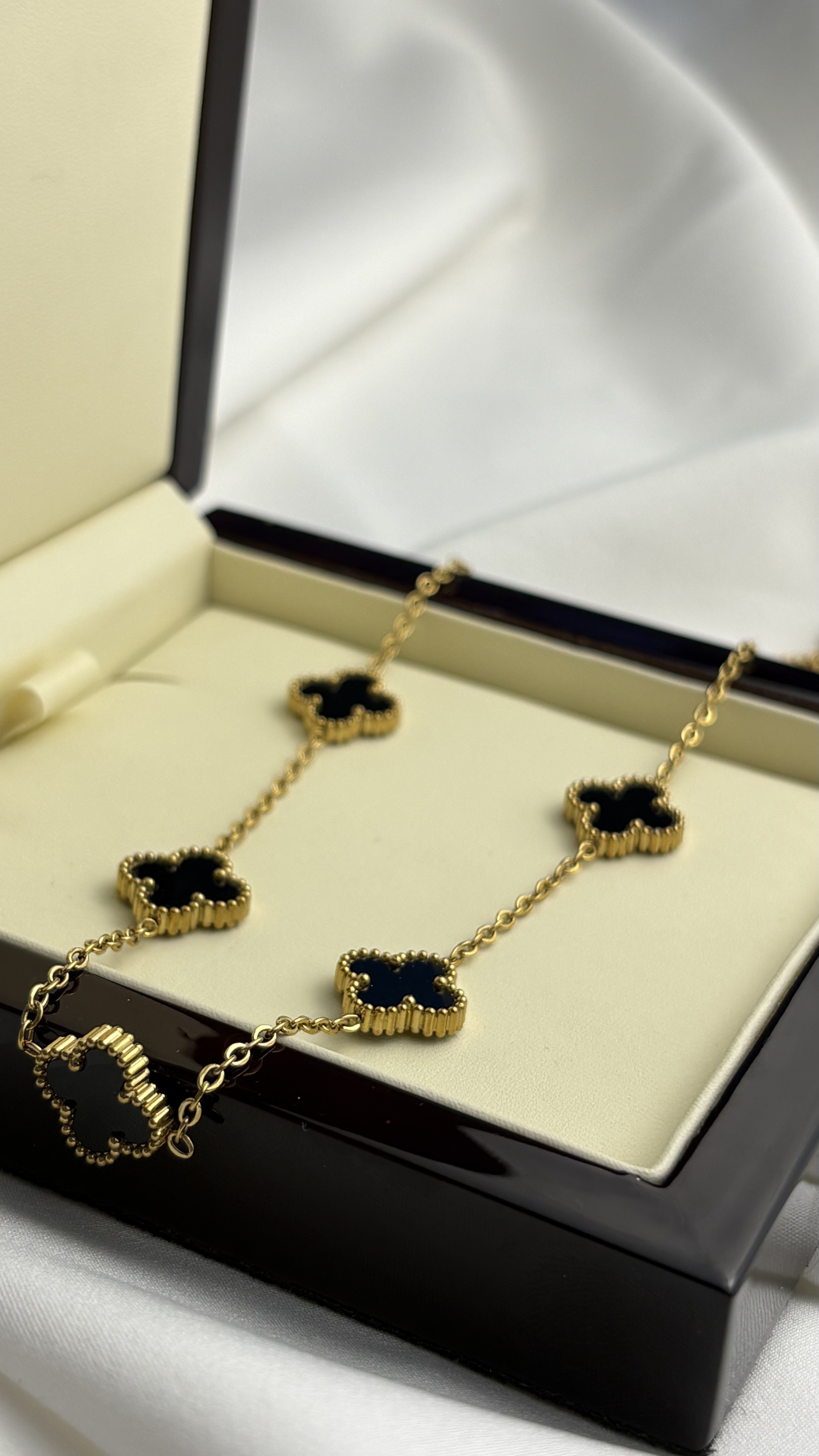 گردنبند استیل ونکلیف