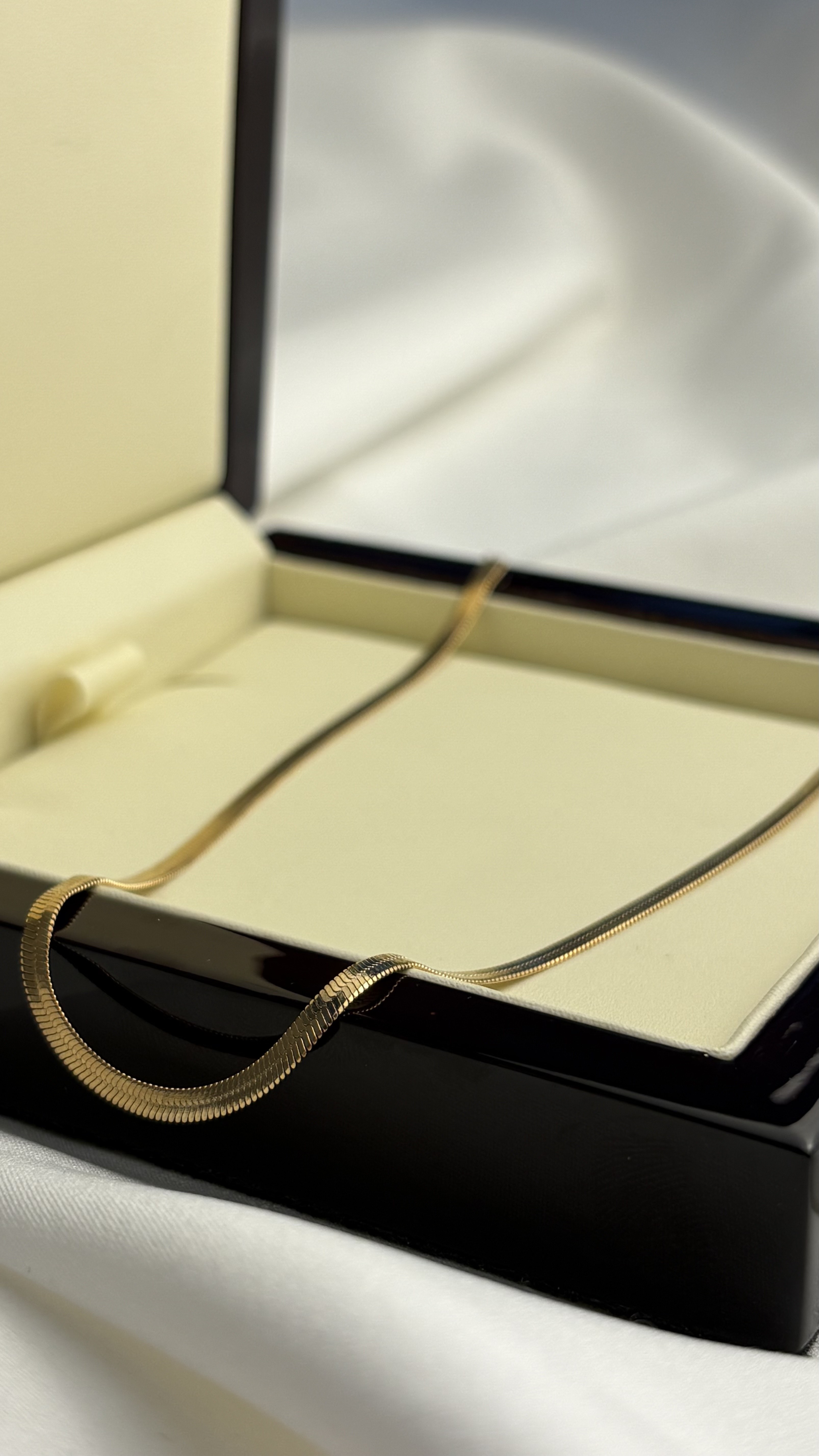 زنجیر ماری ژوپینگ | رنگ شامپاینی (رزگلد)